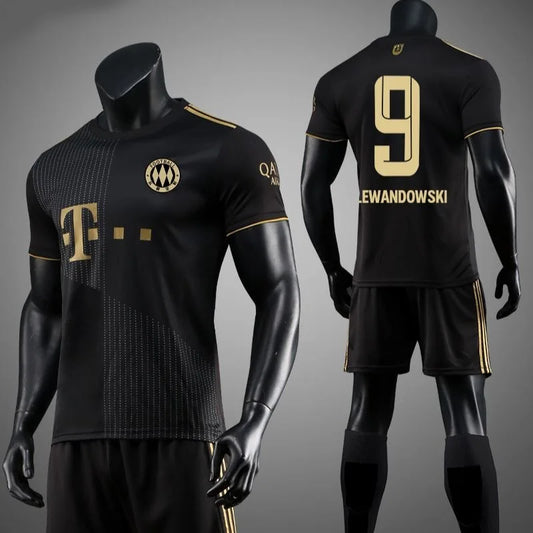 Bayern Munich Away Black Gold No. 25 Muller Training Uniform for The 2025 Summer Football Match Sports Breathable Jersey